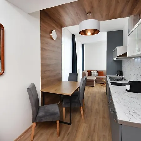 Aplend Magnolia Lägenhetshotell Tatranská Lomnica