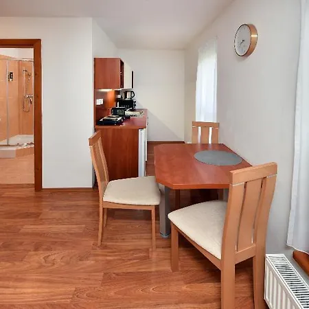 Aplend Magnolia Lägenhetshotell 3*