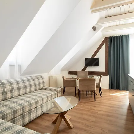 Aplend Magnolia Hotel apartamentowy 3*
